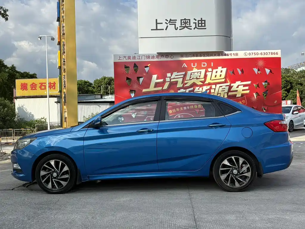 Changan Yuexiang V7 2017 — фото 8