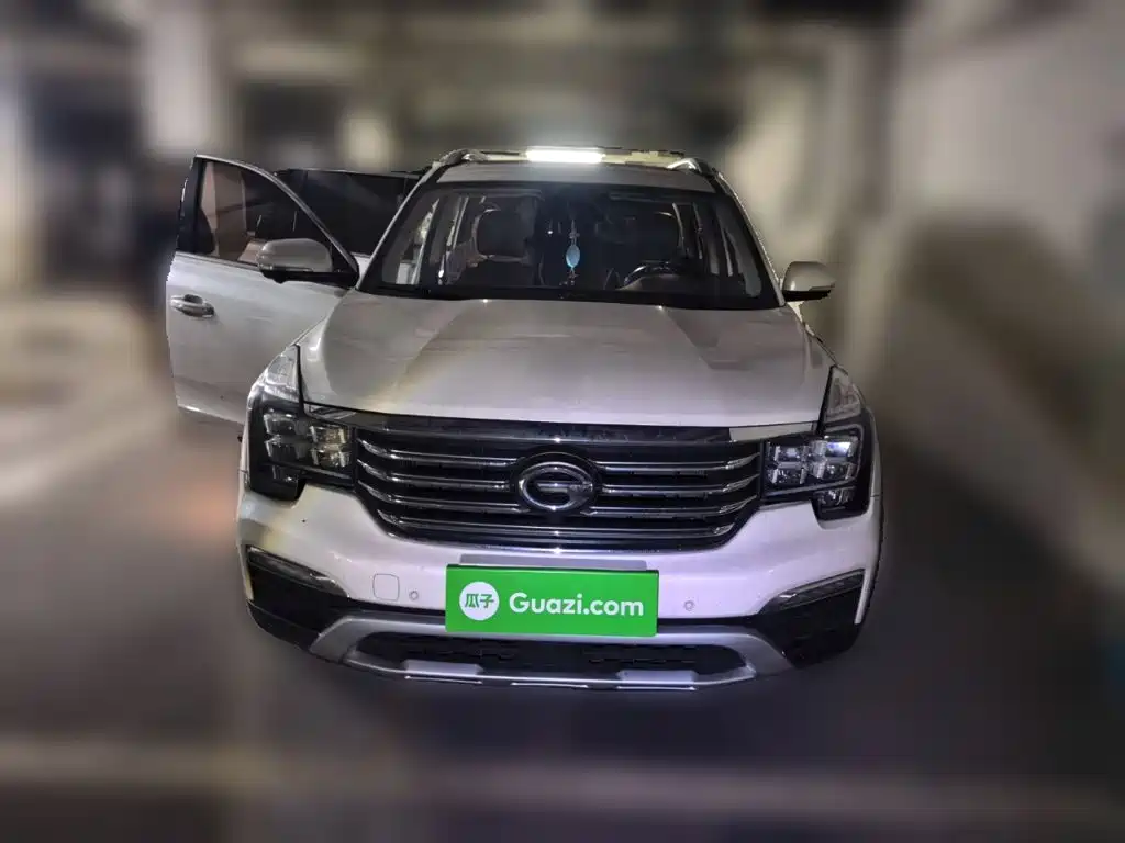 GAC Trumpchi GS8 2018 — фото 23