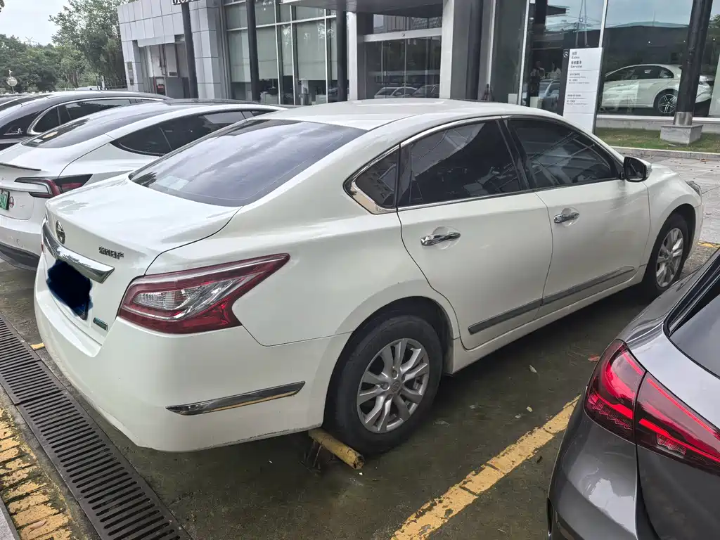 Nissan Teana 2015