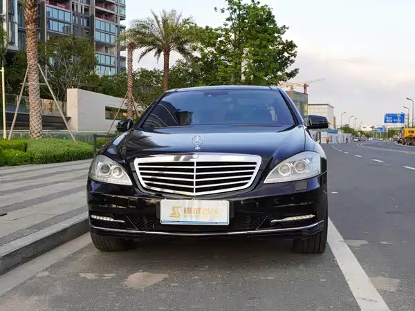 Mercedes-Benz S-Class 2009