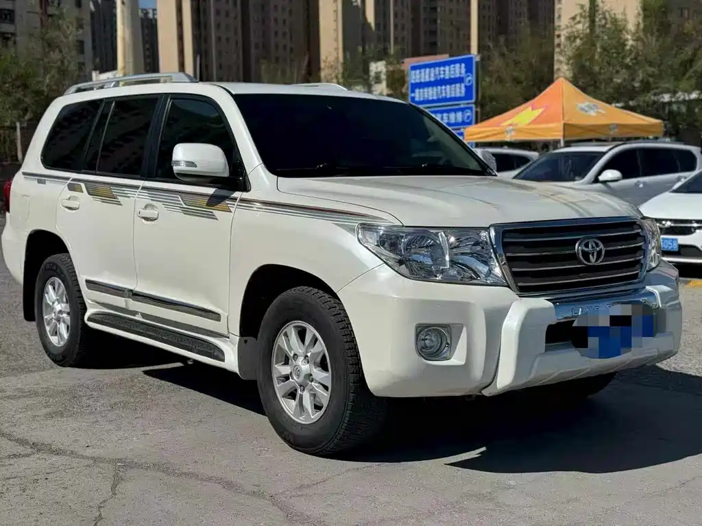 Toyota Land Cruiser 2015 — фото 3
