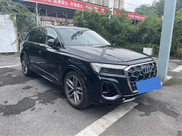 Audi Q7 2025