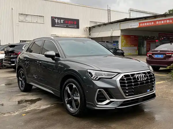 Audi Q3 2022