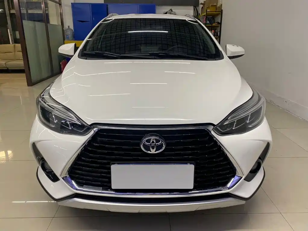Toyota Yaris L 2022