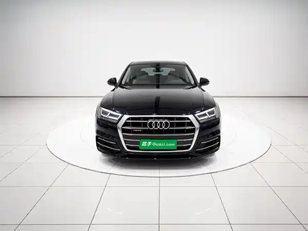 Audi Q5L 2021