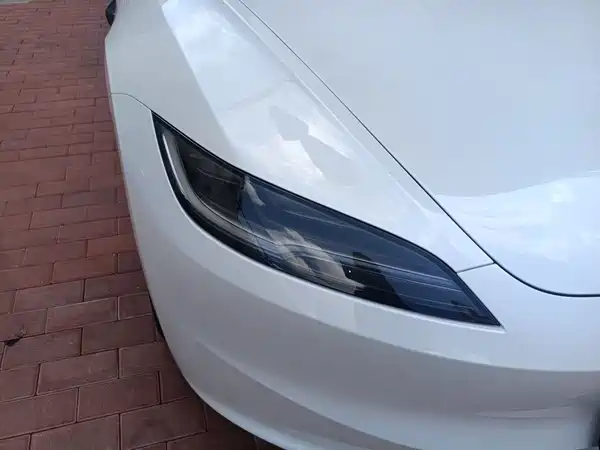 Tesla Model 3 2026