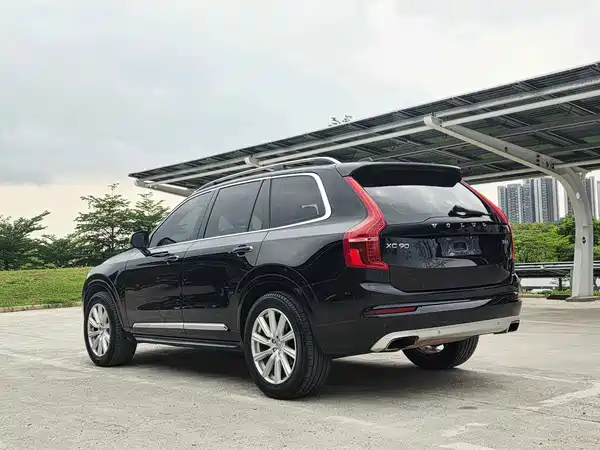 Volvo XC90 2018