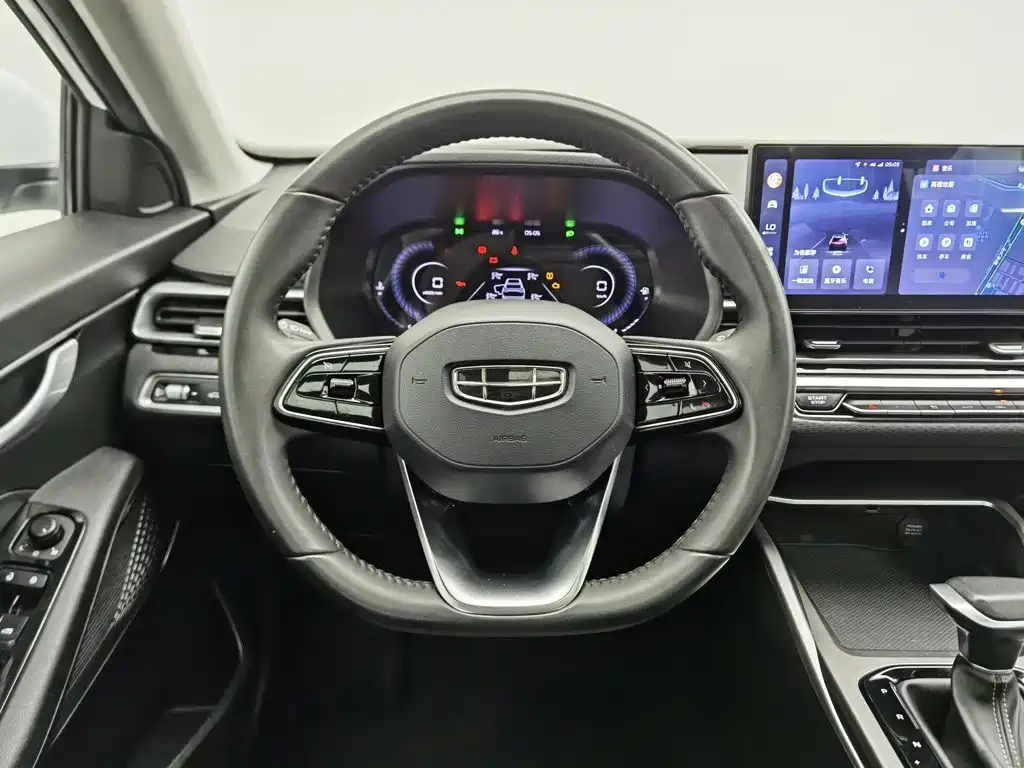 Geely Emgrand 2023 — фото 11