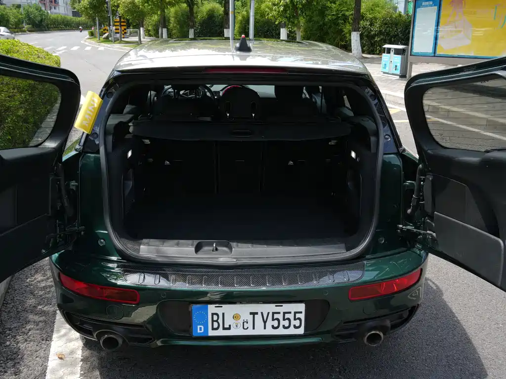 MINI Clubman 2018 — фото 16