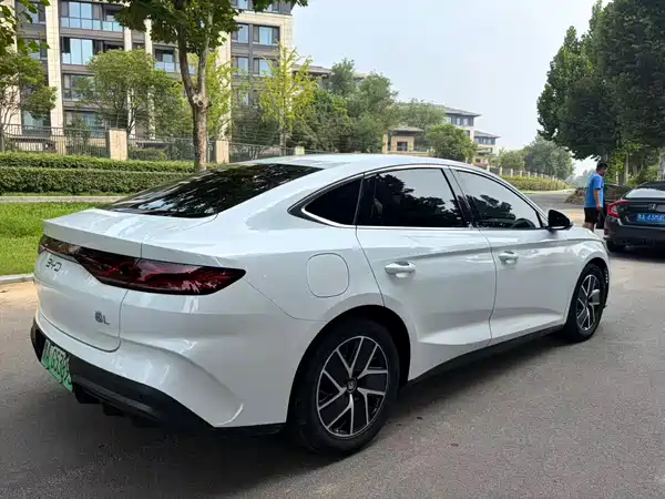 BYD Qin L 2024