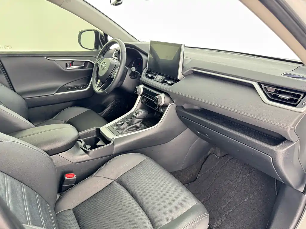 Toyota Wildlander 2020 — фото 12