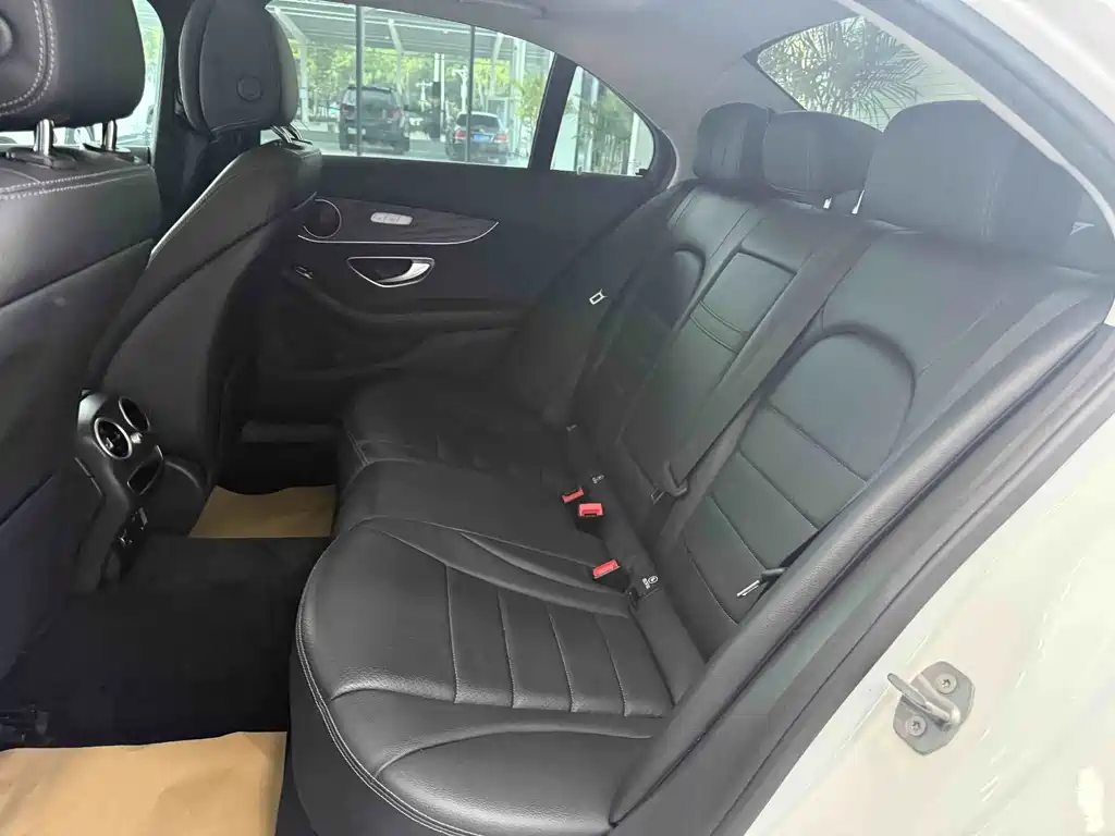 Mercedes-Benz C-Class 2020 — фото 14