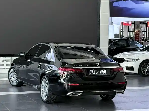 Mercedes-Benz E-Class 2023