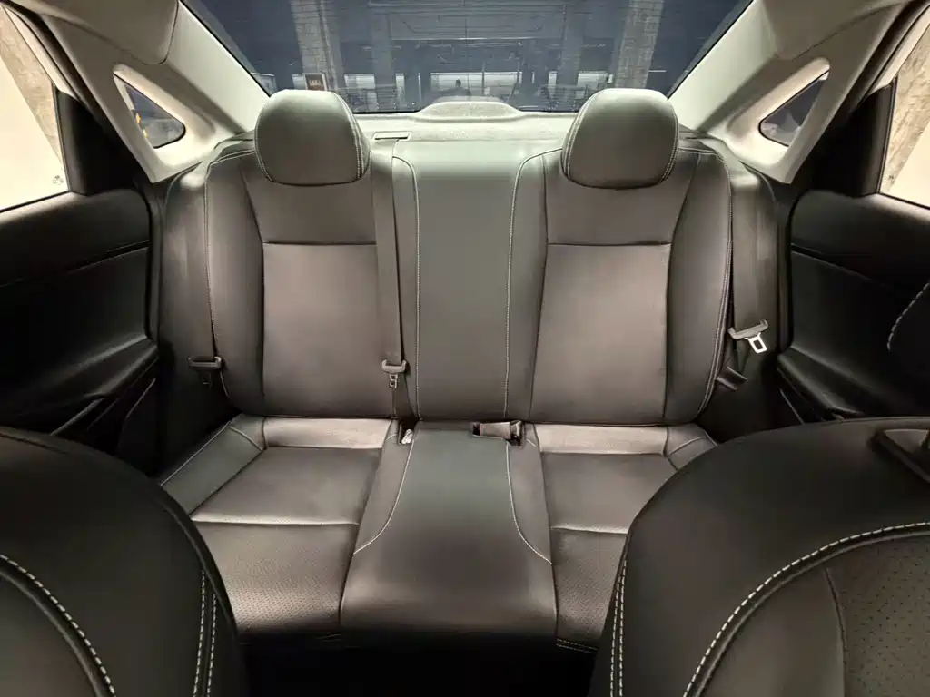 Hyundai Elantra 2020 — фото 17