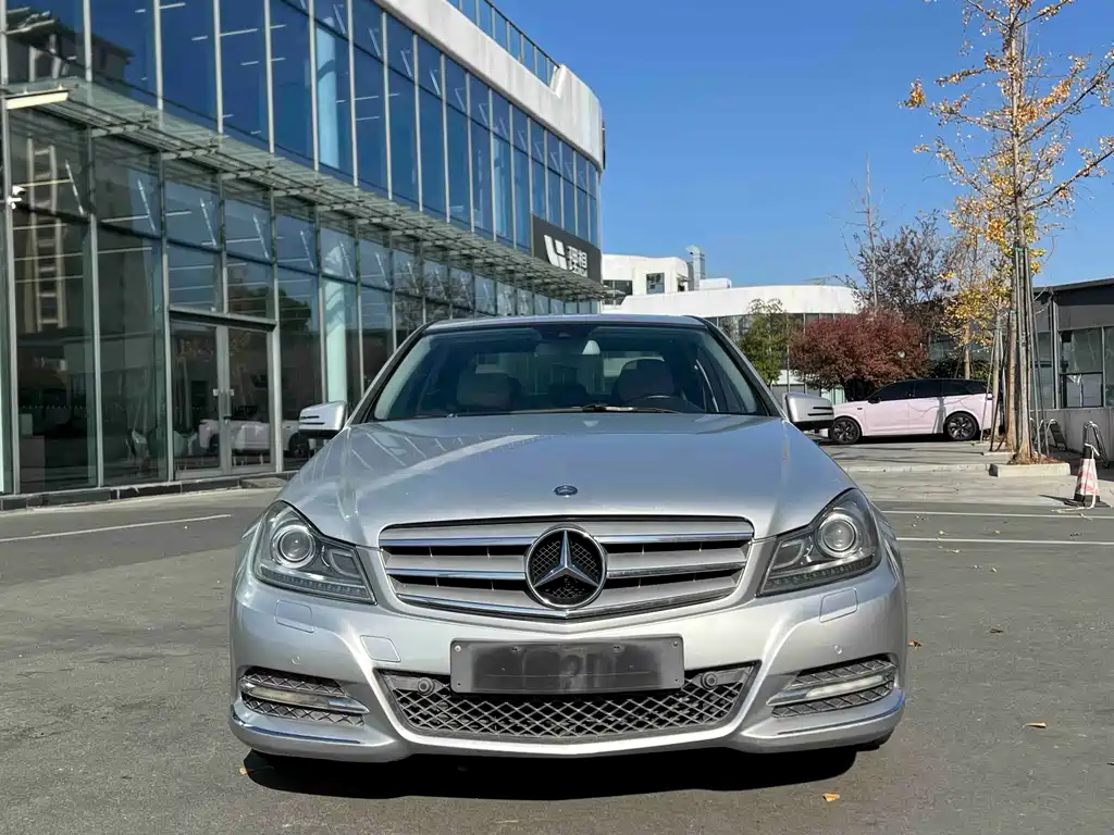 Mercedes-Benz C-Class 2012 — фото 2