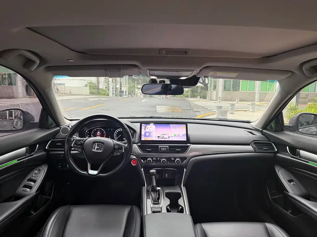 Honda Accord 2021 — фото 13