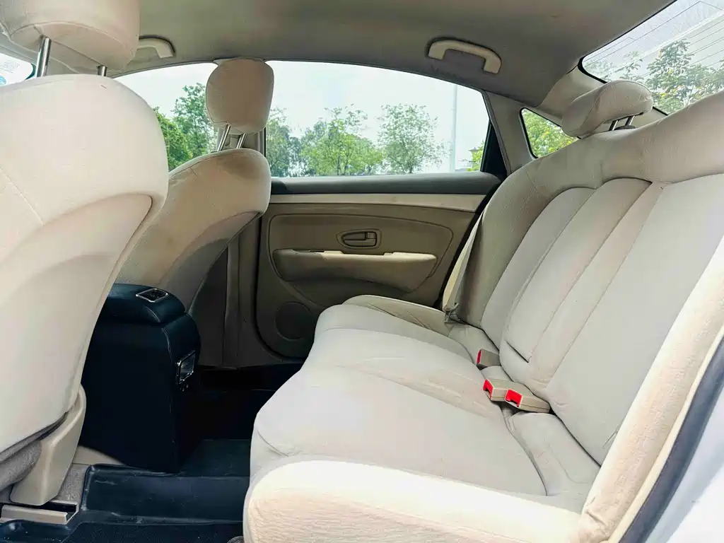 Nissan Sylphy 2015 — фото 11
