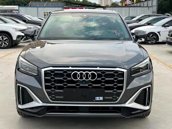 Audi Q2L 2022