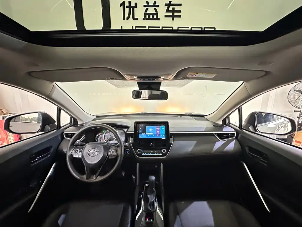 Toyota Corolla Cross 2022 — фото 6