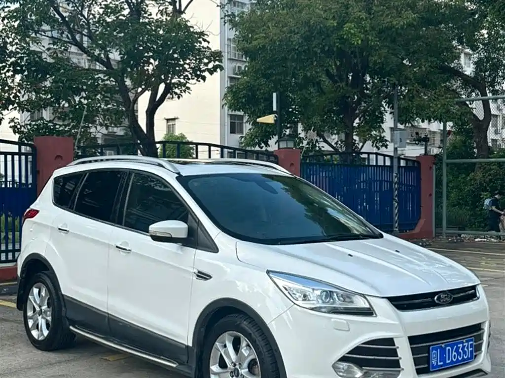 Ford Kuga 2014 — фото 3