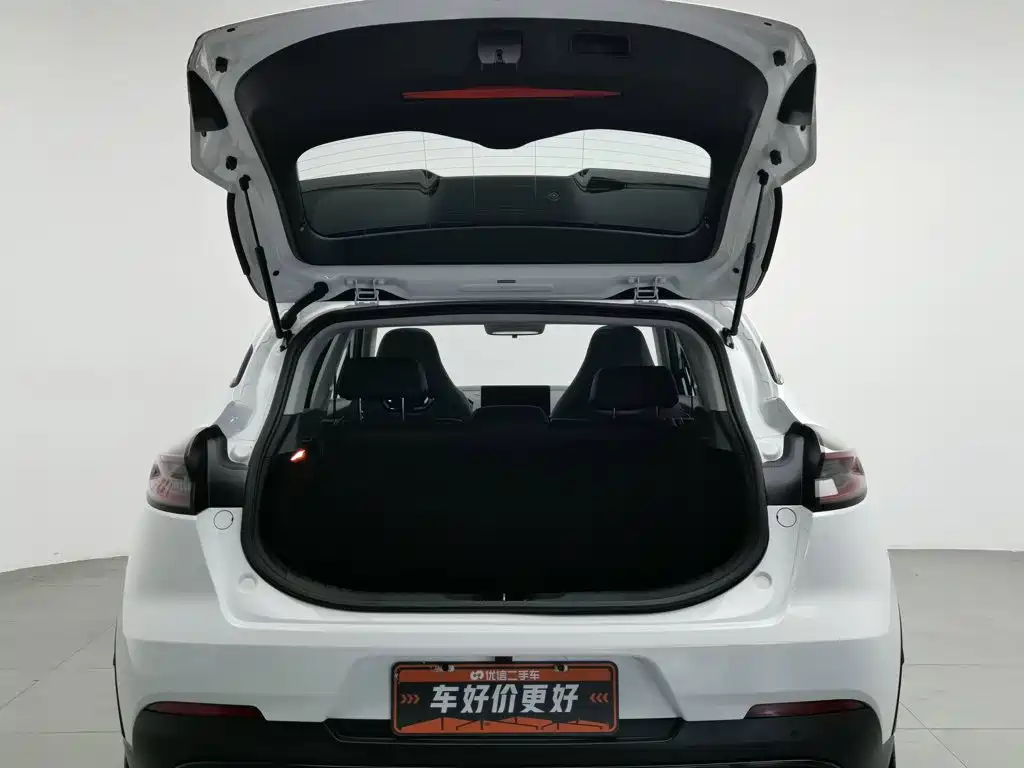 Geely Emgrand S 2021 — фото 16