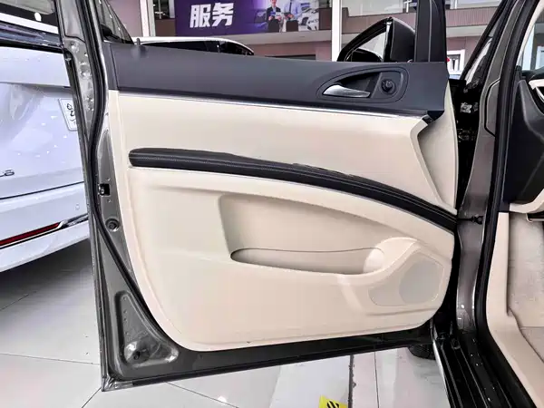 Buick GL8 2025