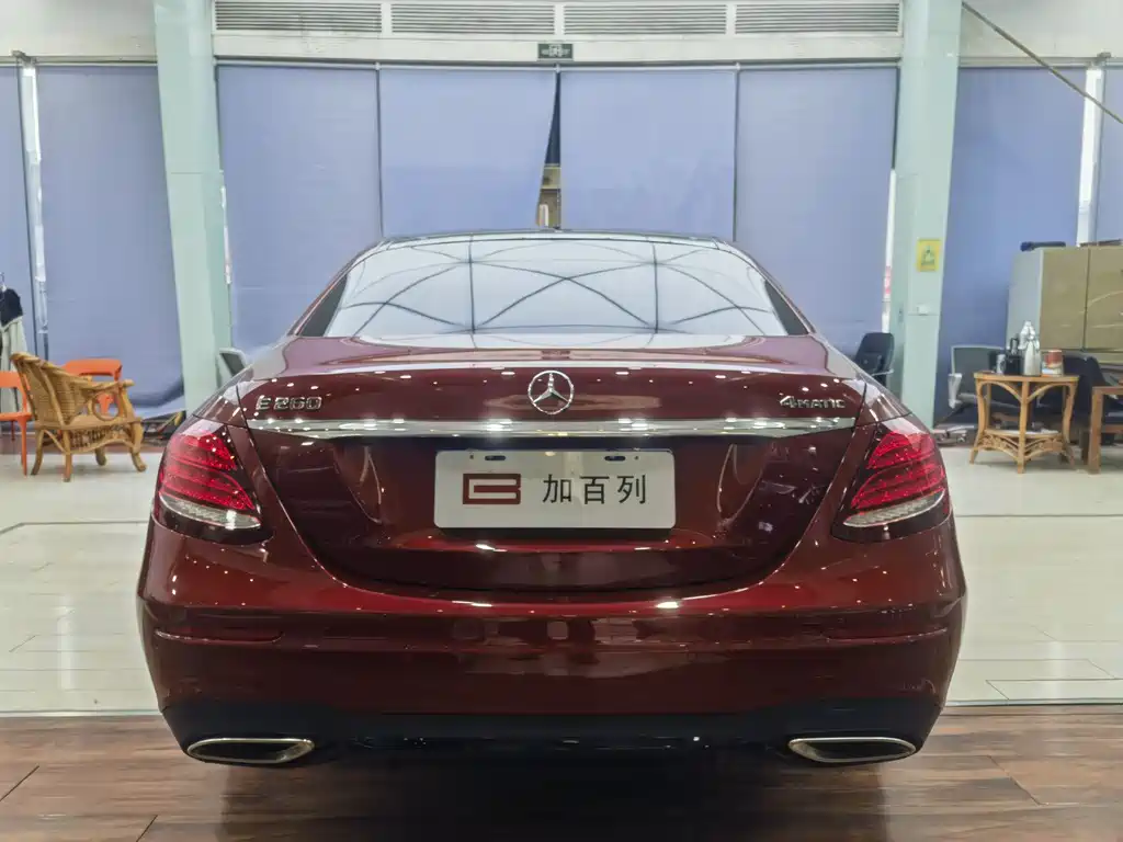Mercedes-Benz E-Class 2019 — фото 14