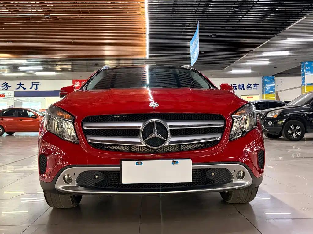 Mercedes-Benz GLA 2016