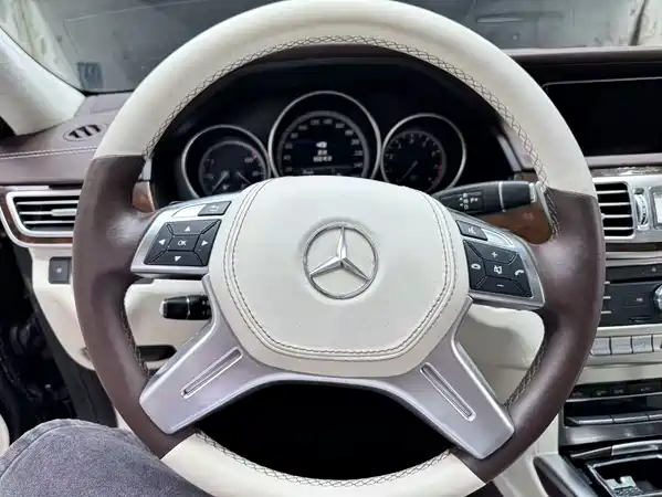 Mercedes-Benz E-Class 2016