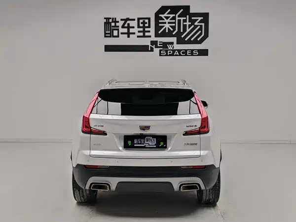 Cadillac XT4 2021