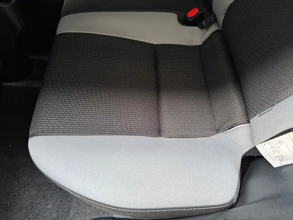 Toyota Yaris L 2023 — фото 14