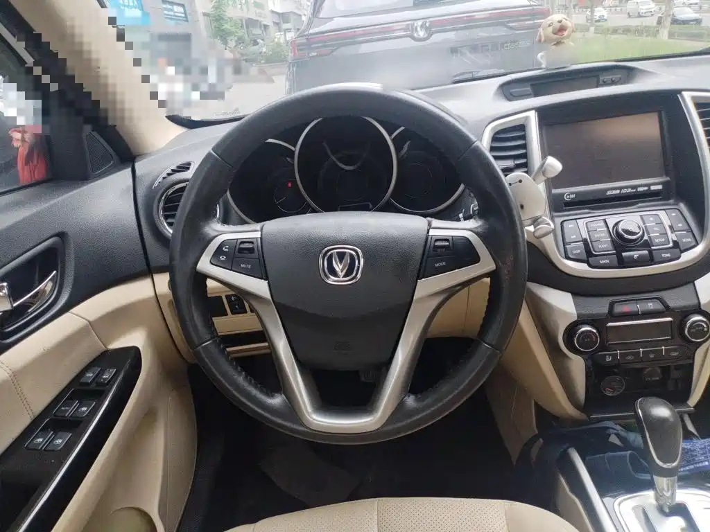 Changan Eado 2015 — фото 11