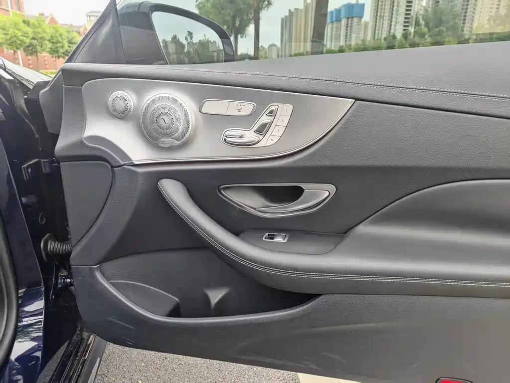 Mercedes-Benz E-Class 2020 — фото 22