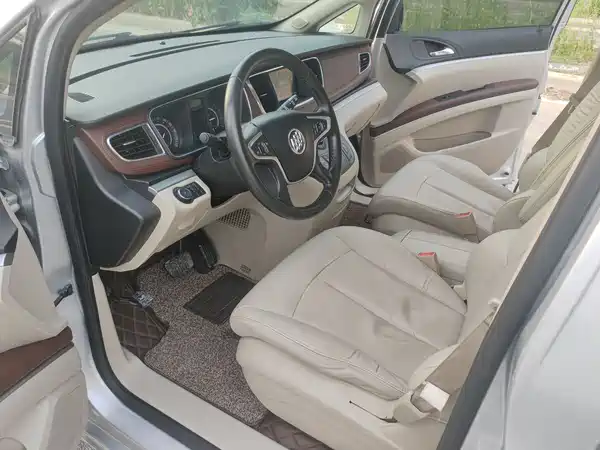 Buick GL8 2017
