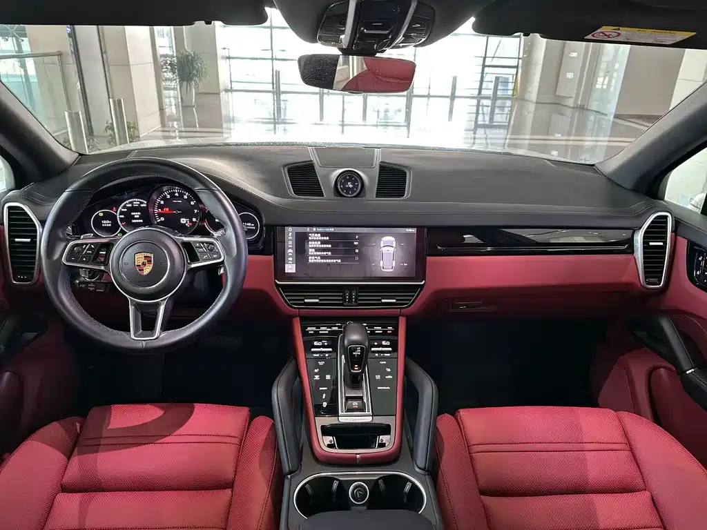 Porsche Cayenne 2019 — фото 6