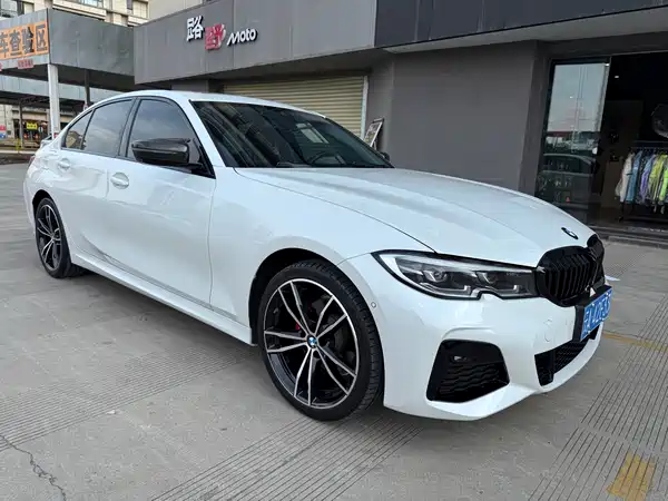 BMW 3 Series 2021