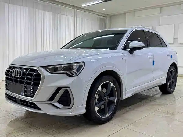 Audi Q3 2022