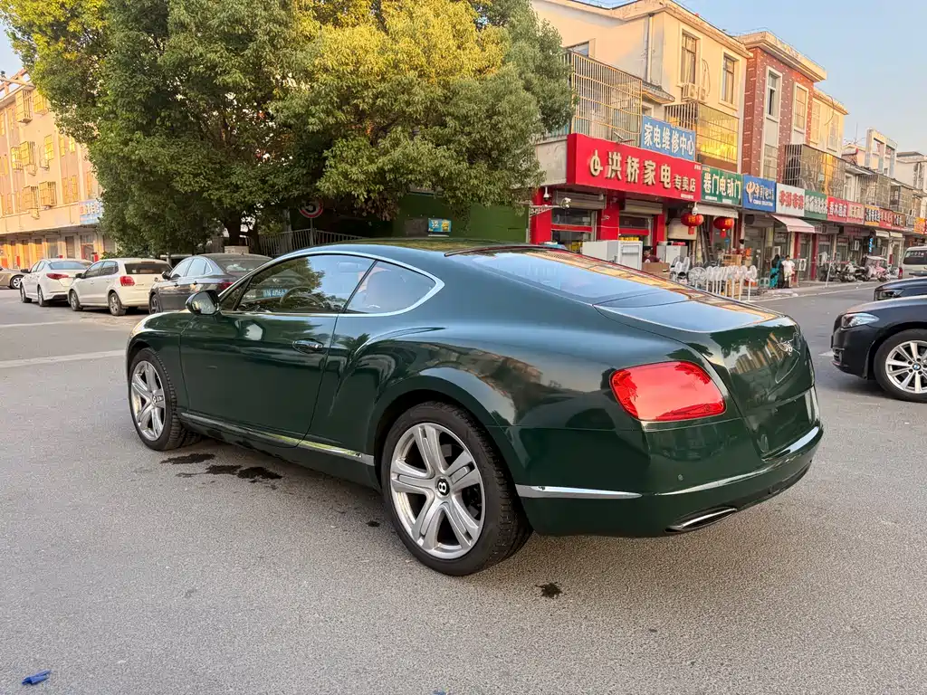 Bentley Continental 2013 — фото 5