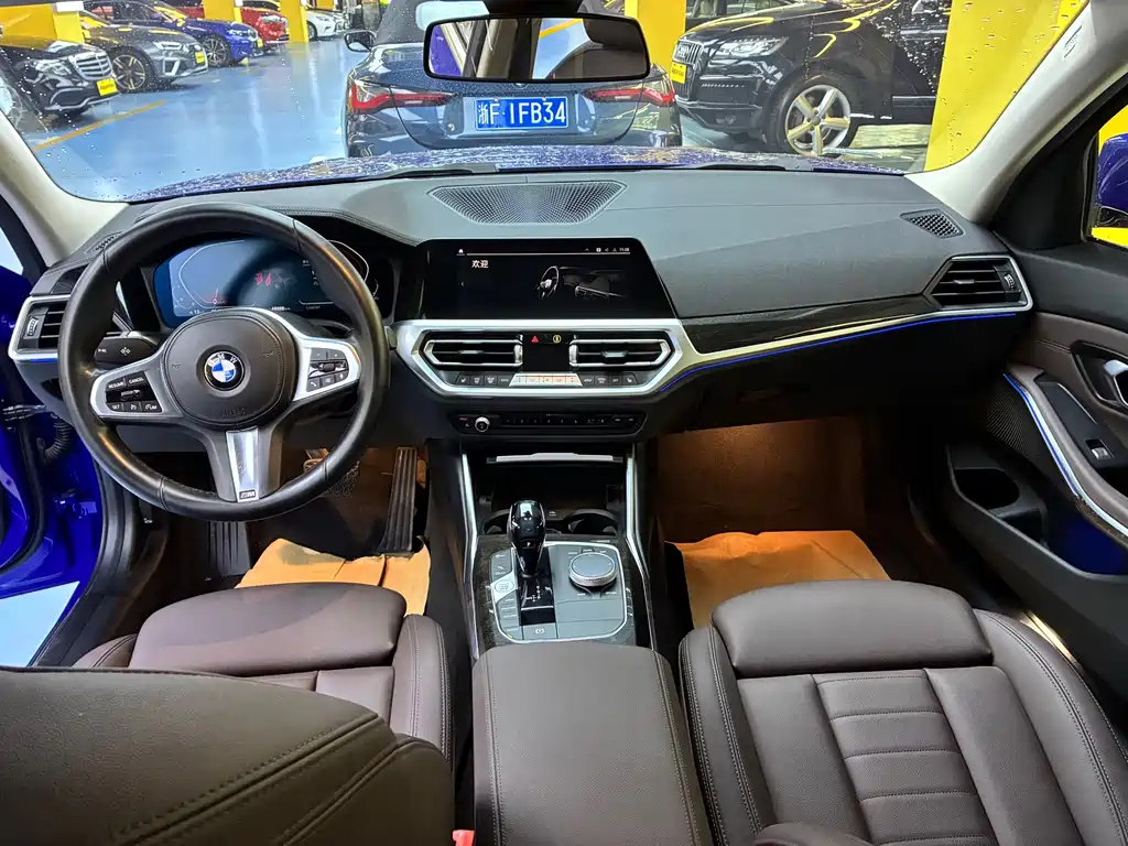 BMW 3 Series 2021 — фото 16