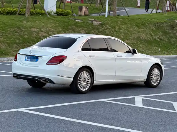 Mercedes-Benz C-Class 2016