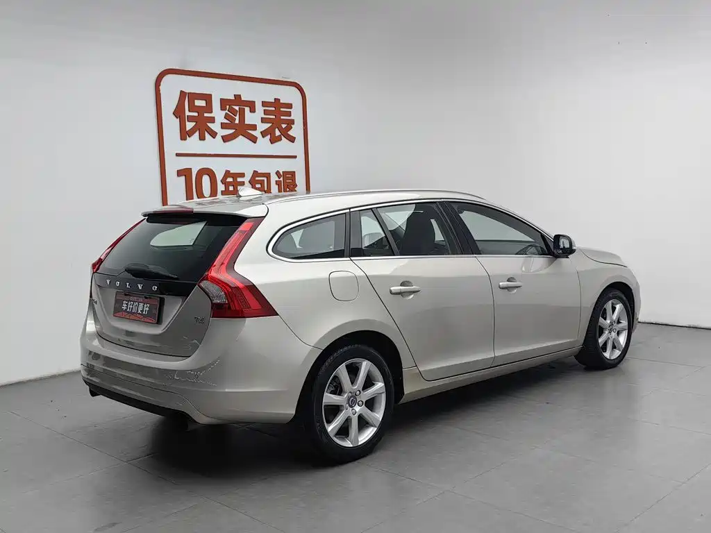 Volvo V60 2017 — фото 2