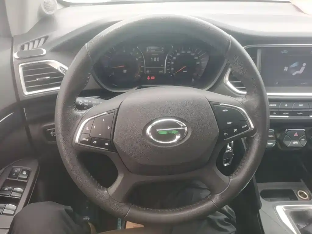 GAC Trumpchi GS4 2015 — фото 11