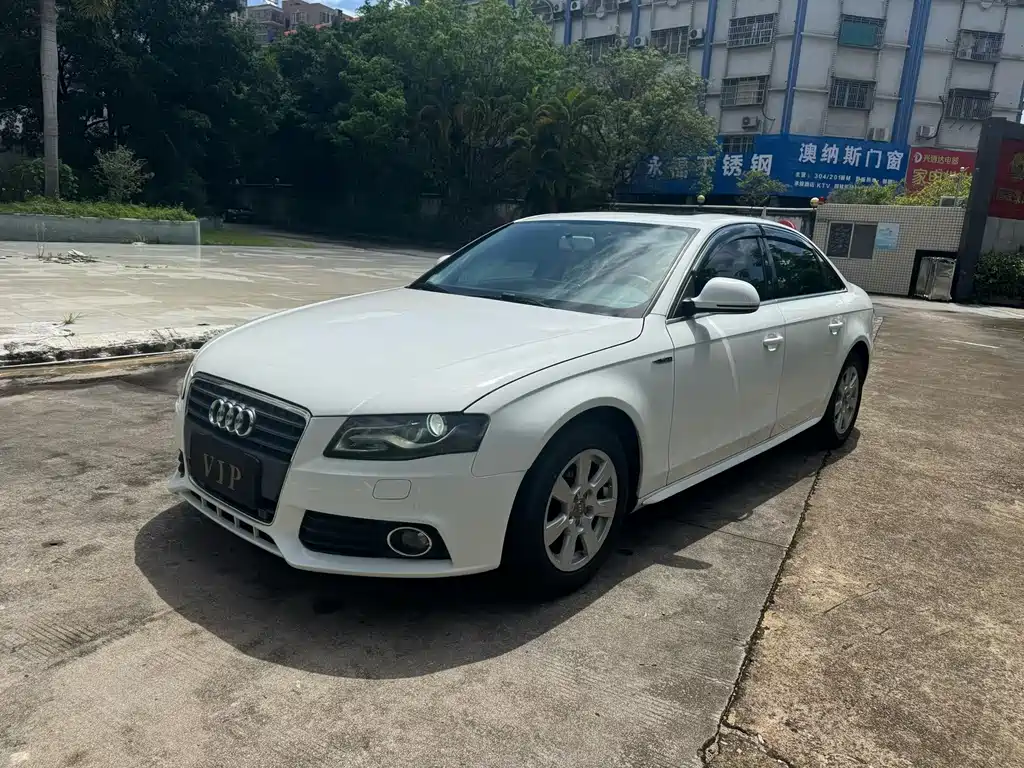 Audi A4L 2015