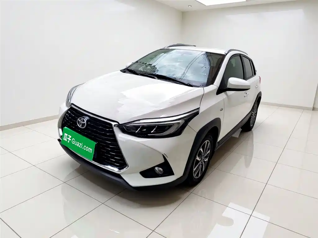 Toyota Yaris L 2021
