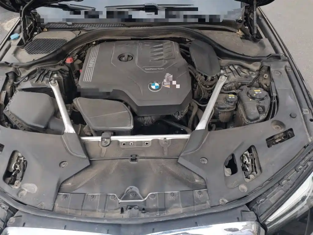 BMW 5 Series 2021 — фото 17