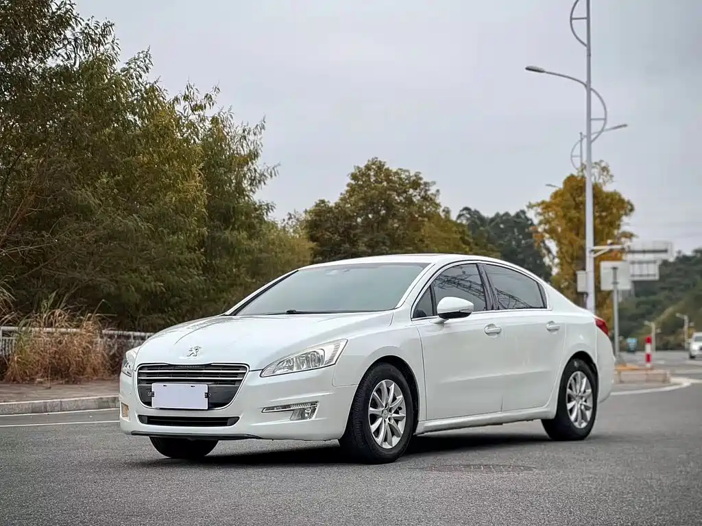 Peugeot 508 2013 — фото 1