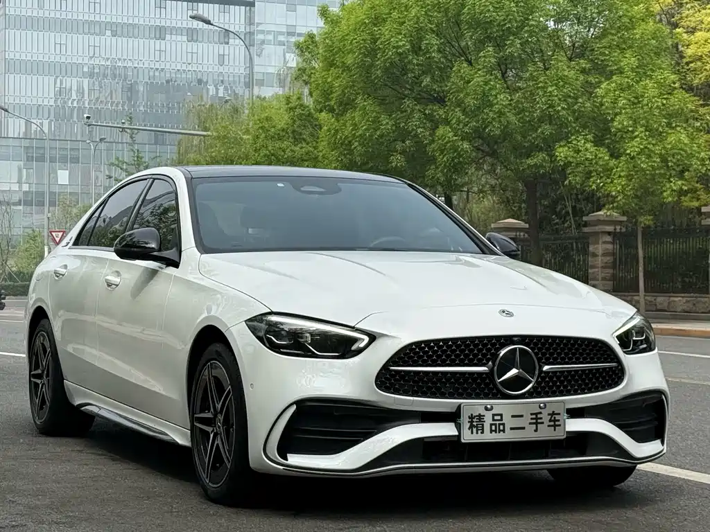 Mercedes-Benz C-Class 2023 — фото 3