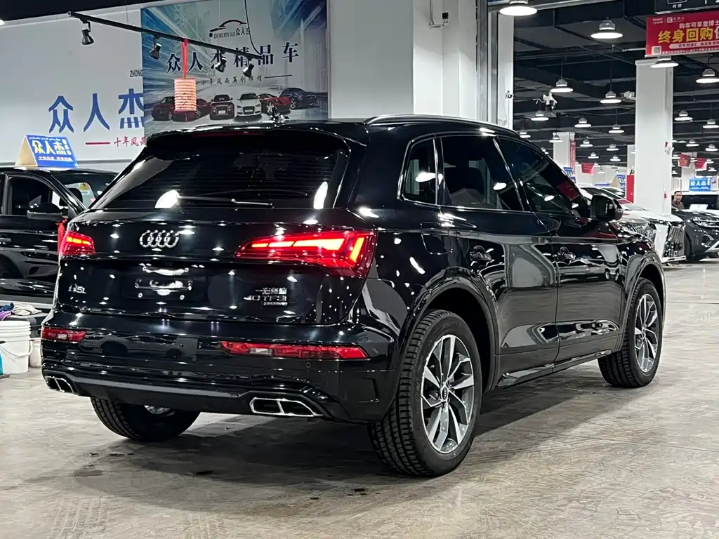 Audi Q5L 2023 — фото 5