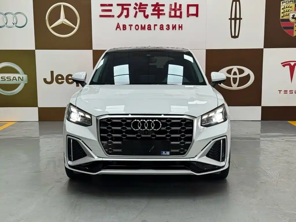 Audi Q2L 2022