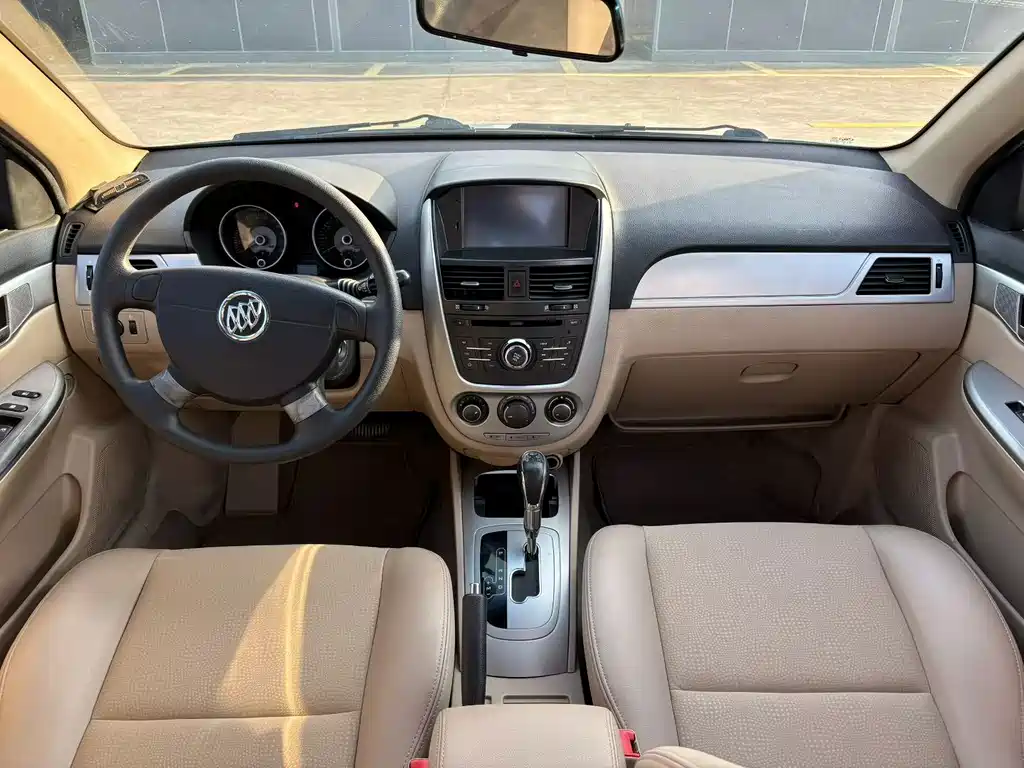 Buick Excelle 2013
